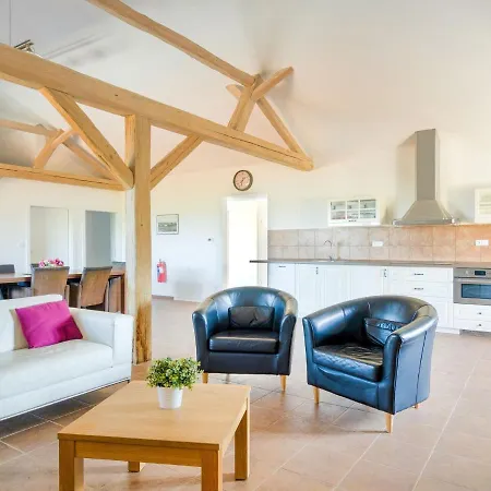Semesterbostad Holiday Ranch Babice Bungalow